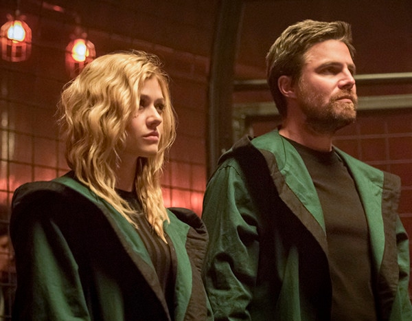Arrow Is About to Dig Deep into Oliver and Mia's Relationship - E! Online